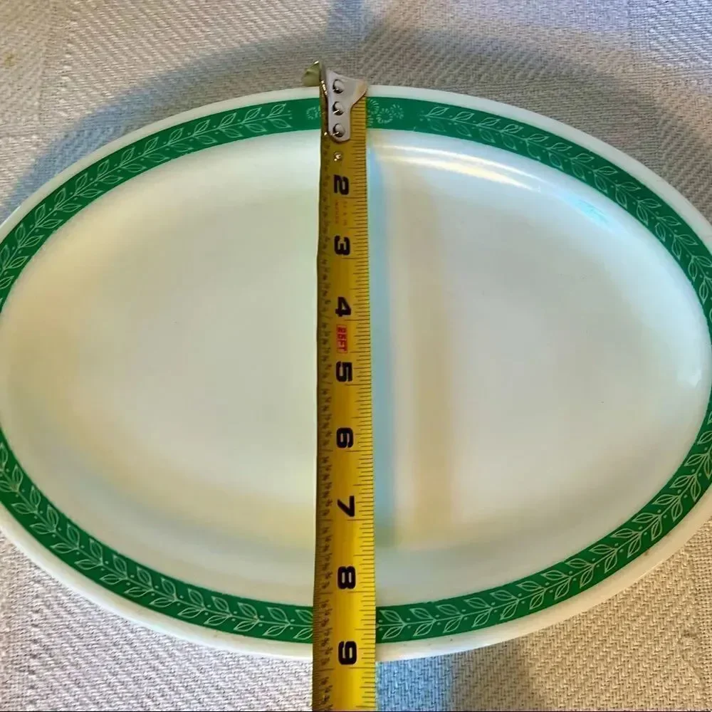 Vintage Pyrex Tableware Green Laurel Leaf Oval Double Tough Plastic Platter GVC.